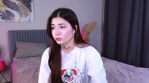 Alice online show from December 8, 8:04 pm