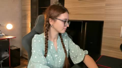 Hey Im Alice  online show from October 17, 8:51 am