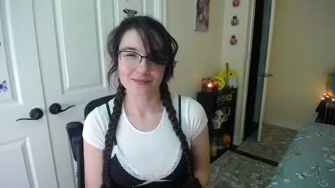 Alice Asks online show from July 26, 5:05 am