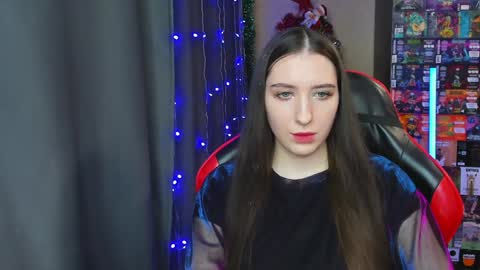 Snapshot of alice_bailey chatting on December 27, 7:24 pm Alice online show from December 27, 7:24 pm