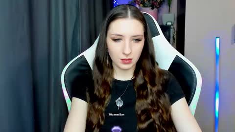 Snapshot of alice_bailey chatting on September 26, 2:36 pm Alice online show from September 26, 2:36 pm