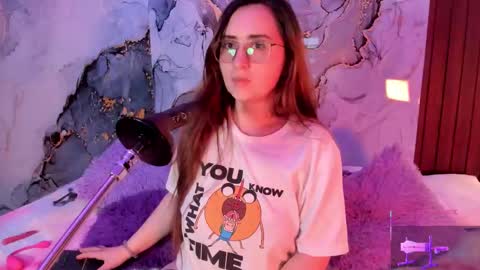 Mey online show from December 3, 4:57 am