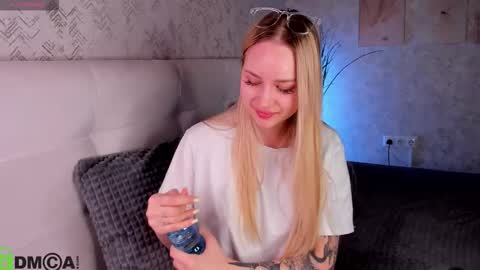 Alice online show from October 29, 10:54 pm