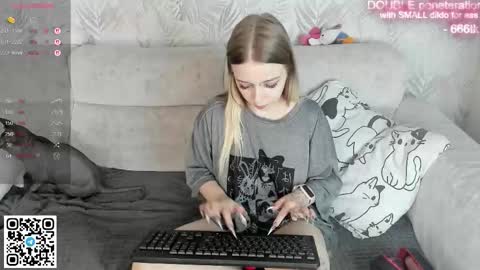 alice_halle online show from February 12, 7:28 pm