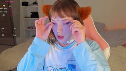  Alice  online show from October 12, 1:15 pm