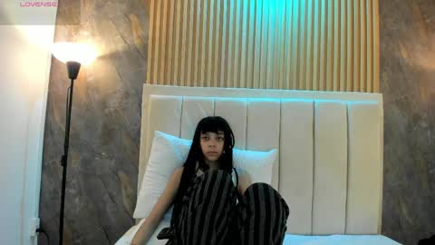 alice_rossi4 online show from May 27, 11:29 am