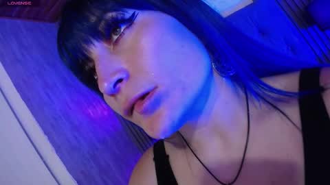 Alice online show from November 8, 6:33 pm