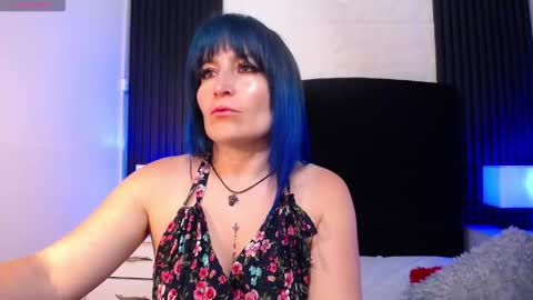 Alice online show from October 17, 7:51 pm