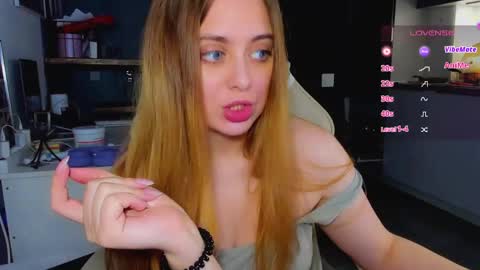 Alice online show from May 22, 3:46 am