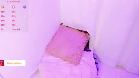 Alice  online show from February 27, 12:14 am