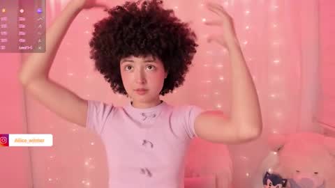 Alice  online show from November 17, 6:21 pm