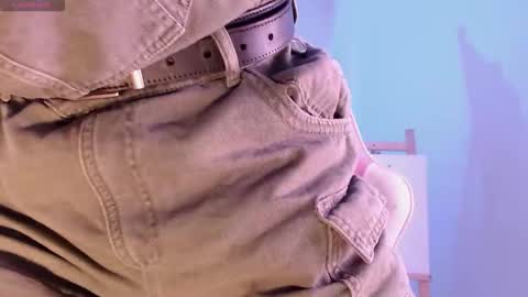 Snapshot of alicedang3r chatting on October 17, 5:11 am Alice  online show from October 17, 5:11 am