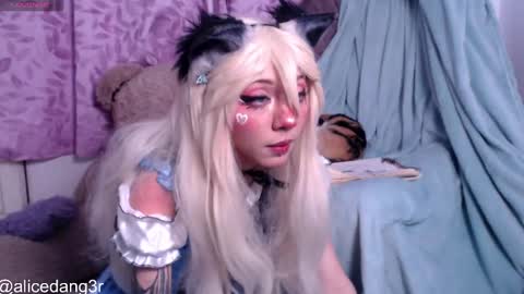 Snapshot of alicedang3r chatting on February 15, 12:15 am Alice  online show from February 15, 12:15 am