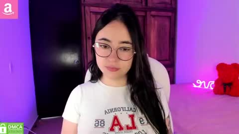 Aliceee  ..   97YP9VWGZHrefnav wishlist lists 1 online show from June 19, 6:14 pm