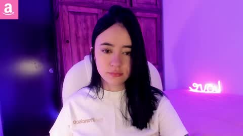 Snapshot of alicee_2 chatting on March 2, 3:05 pm Aliceee  ..   97YP9VWGZHrefnav wishlist lists 1 online show from March 2, 3:05 pm