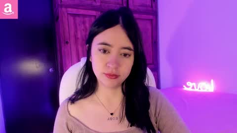 Snapshot of alicee_2 chatting on March 4, 11:08 am Aliceee  ..   97YP9VWGZHrefnav wishlist lists 1 online show from March 4, 11:08 am