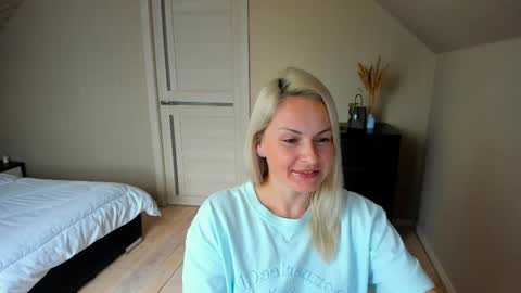 Alicee online show from October 30, 10:16 am