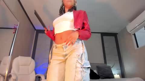 alicee_clark_ online show from February 20, 12:18 pm