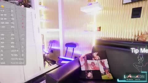 Allice online show from April 16, 9:39 pm