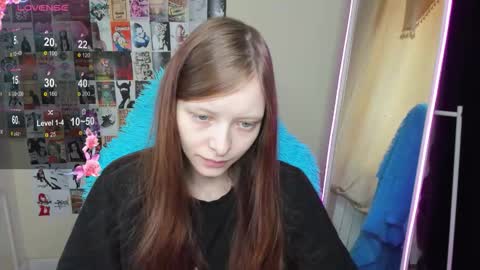 Alie online show from November 25, 7:18 am