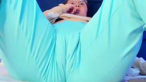 alicehott_05 online show from March 1, 5:22 am