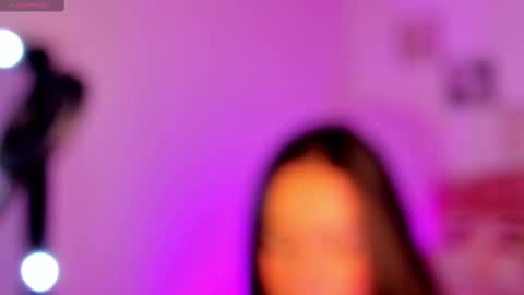 Snapshot of alicekiing_ chatting on September 27, 4:43 am ALICEKIING online show from September 27, 4:43 am