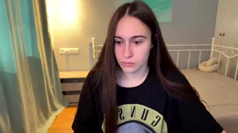 alicekollt online show from June 25, 12:43 pm