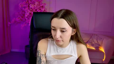 Alice online show from November 3, 1:12 pm