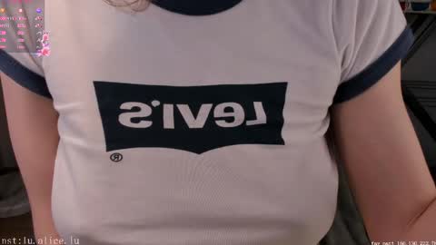 Elle online show from March 29, 6:37 am