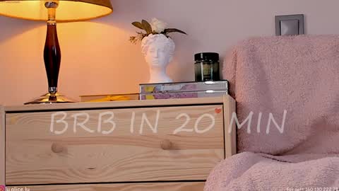 Elle online show from February 4, 11:05 am