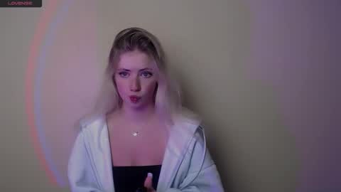 Alice online show from September 23, 12:32 pm