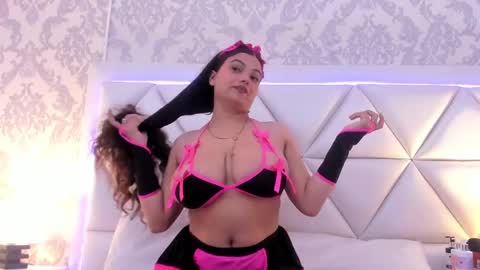 Alice Morelli  online show from April 29, 1:32 am