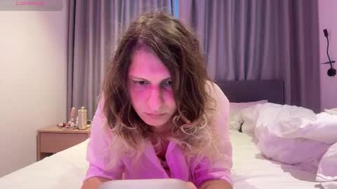 AlicePinkhead online show from December 15, 6:42 am