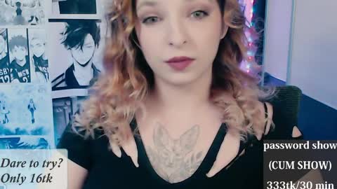 aliceriddle1 online show from April 4, 6:04 pm