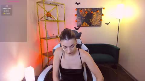 Alice online show from October 24, 10:38 am