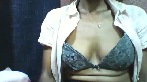 alicia253177 online show from September 22, 2:59 am