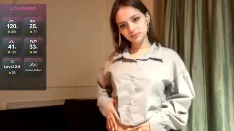 Alice online show from April 18, 6:32 pm