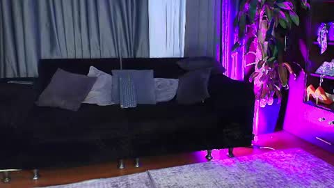 aliciawonderxx online show from June 13, 11:37 pm