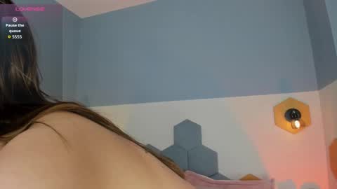 Snapshot of aliciia_miller chatting on September 18, 9:30 pm Alicia  online show from September 18, 9:30 pm