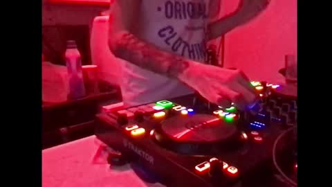 busco rockera online show from February 1, 6:29 pm