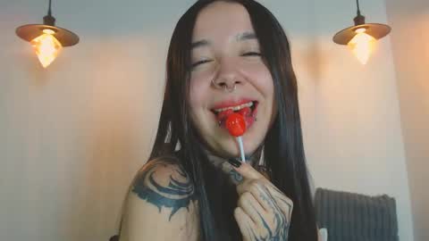    online show from April 18, 1:51 am