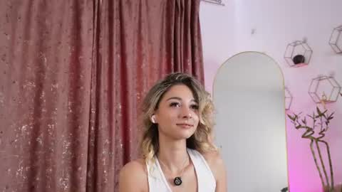 Alieness Ivy online show from July 4, 6:06 am