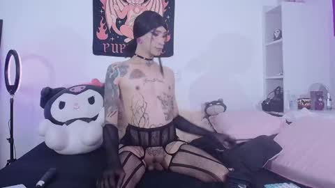     online show from December 5, 12:10 am