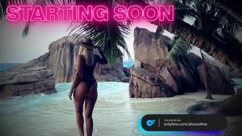 Aliessia online show from October 31, 4:18 pm