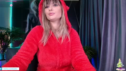 Aliessia online show from December 16, 6:49 pm