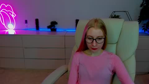Alina online show from October 7, 5:36 am
