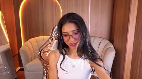 alina_b_ online show from February 20, 8:33 pm