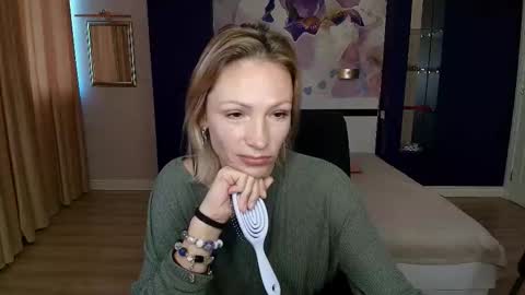 AlinaMoor online show from October 16, 8:03 am