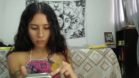 Snapshot of alinawoolf_ chatting on December 27, 10:16 pm Ali online show from December 27, 10:16 pm