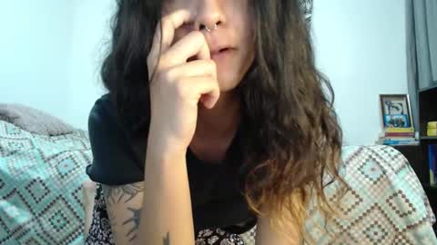 Snapshot of alinawoolf_ chatting on February 4, 2:39 am Ali online show from February 4, 2:39 am